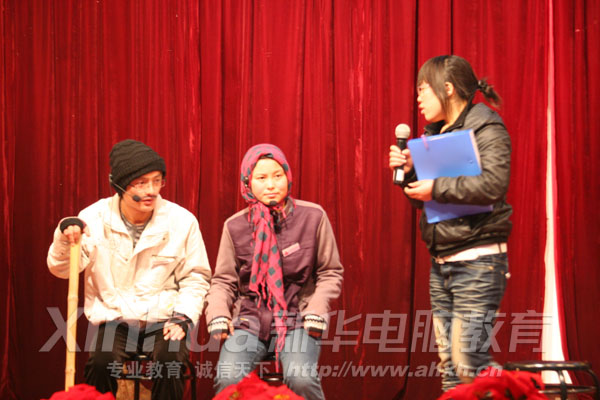 ���A�W�ӃA���ݳ�