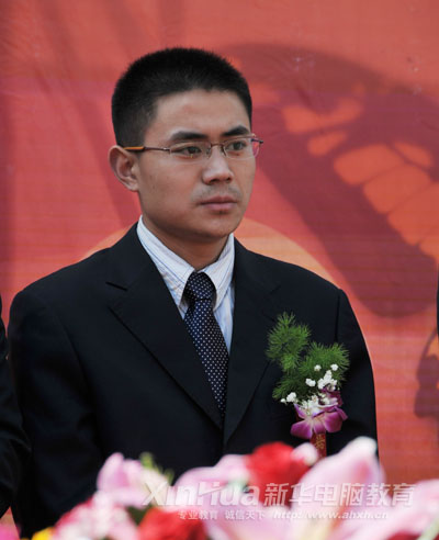 ���A�������F(tu��n)�㽭У�хf(xi��)��(hu��)��(hu��)�L���㽭�Ϸ������O(sh��)Ӌ(j��)Ժ�������̎��S�p�F
