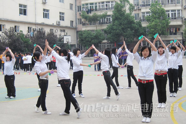 ��M��ܰ��յı��ݬF��