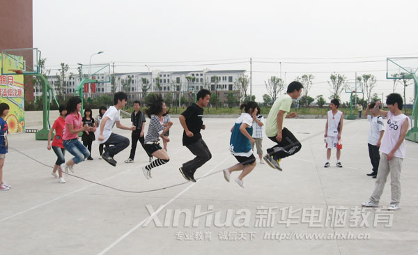 �������K