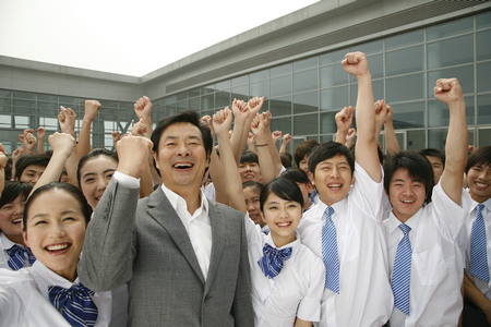 姴�������A