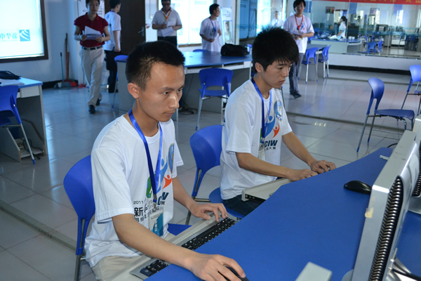 �������A�W���M��ِ�W������Ʒ�֬F���������{ԇ