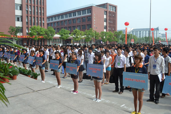 ��ِ�_Ļʽ�F������Ƭ