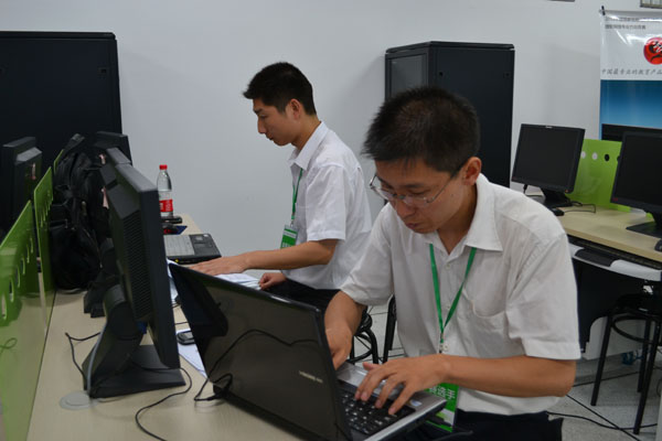 �������A�̎��M��ِ�x���������Ŀ�OӋ