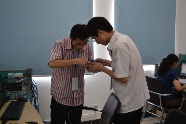 �W�j���̷��򣬌W���M��ِ�x�������M�Ќ��H����