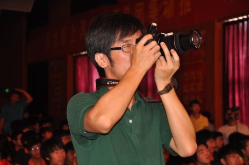 �������A��X���ތWԺ_����Ԫ360����Ŀ�M�����Ĕz�C����Y�F(xi��n)�������Ƭ