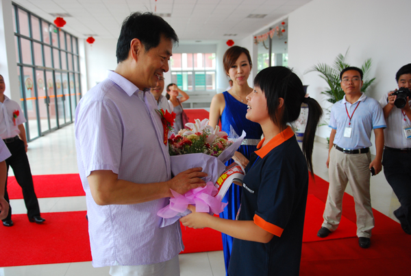 ��������ˇ�g(sh��)��姴�꿁�(l��i)�����պϷ��ܵ��������A��X��X���ތW(xu��)Ժ�����ğ��Қgӭ