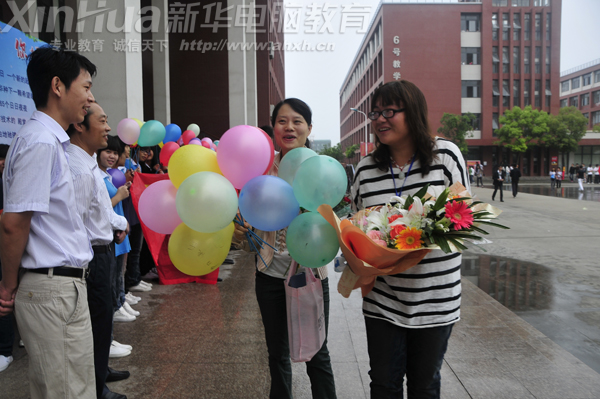 ����������r���ĳ̷��ώ�