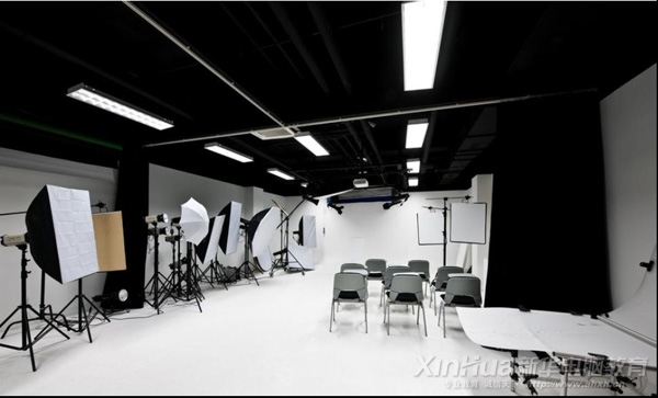 �zӰ�gЧ���D