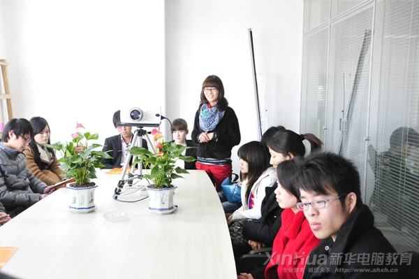 �������A��X���ތW(xu��)Ժ��Ի�ͬ�W(xu��)��������Լ����O(sh��)Ӌ��Ʒ