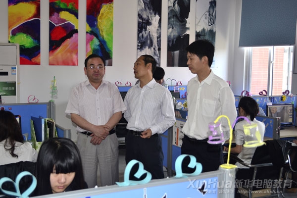 �������A��X���ތW(xu��)Ժ��Ժ�L(zh��ng)�O�Yƽ���ƾ��L(zh��ng)��B��ɫ����r