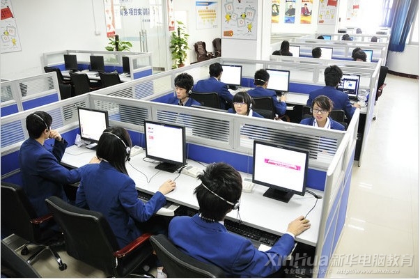 電子商務(wù)實(shí)訓(xùn)基地一角
