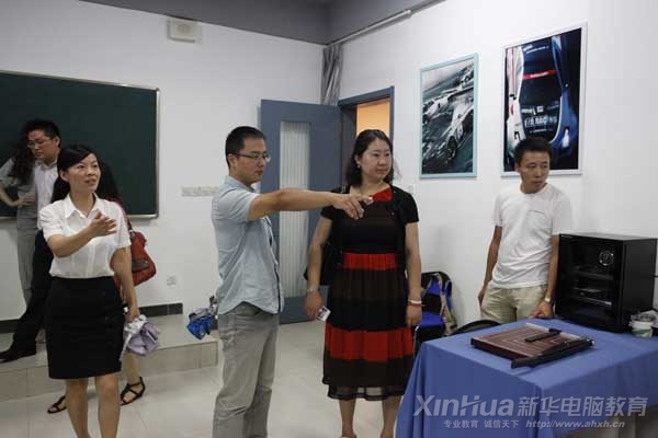 �W(xu��)Ժ�I(l��ng)��(d��o)�������Ѻ������l��ӛ�߽�BӰҕ������ý���صĔzӰ������